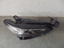 Laden Sie das Bild in den Galerie-Viewer, Frontscheinwerfer Mazda 6 Gj Gl GRF551030 LED Rechts Scheinwerfer Headlight