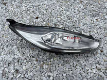 Laden Sie das Bild in den Galerie-Viewer, Frontscheinwerfer Ford Fiesta I Rechts Scheinwerfer Headlight SCH7715933586sa