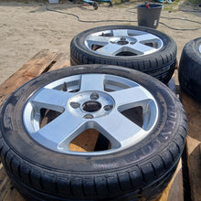 Laden Sie das Bild in den Galerie-Viewer, 4x Alufelge 15 Zoll 6.0" 4x108 52 5ET Silber Ford Fiesta I Rim Wheel FEL8828153407ho