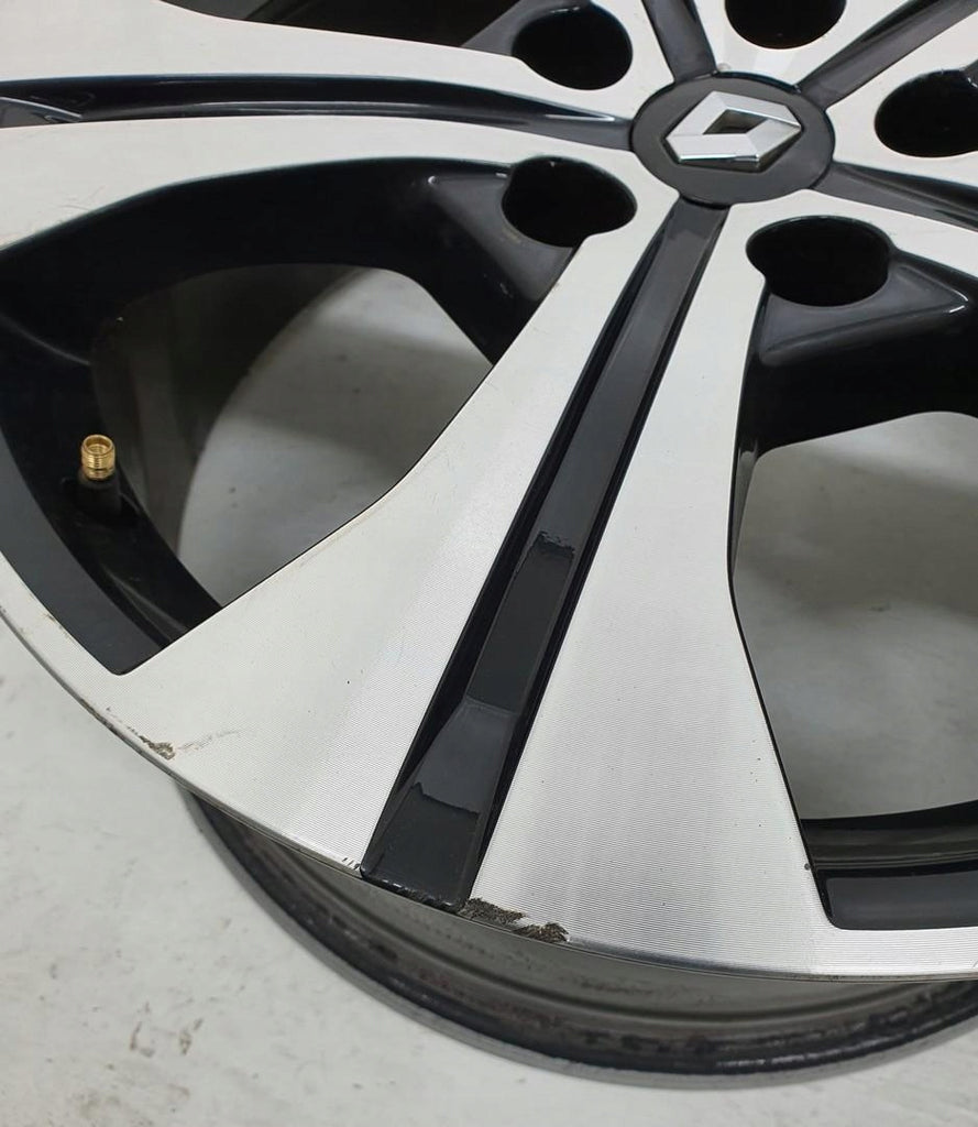 4x Alufelge 17 Zoll 7.0" 5x114.3 49ET 403007582R Renault Megane III 1 Rim Wheel FEL9556505376vc