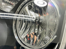 Load image into Gallery viewer, Frontscheinwerfer VW Amarok 2H3941005 Links Scheinwerfer Headlight SCH5972715626fb