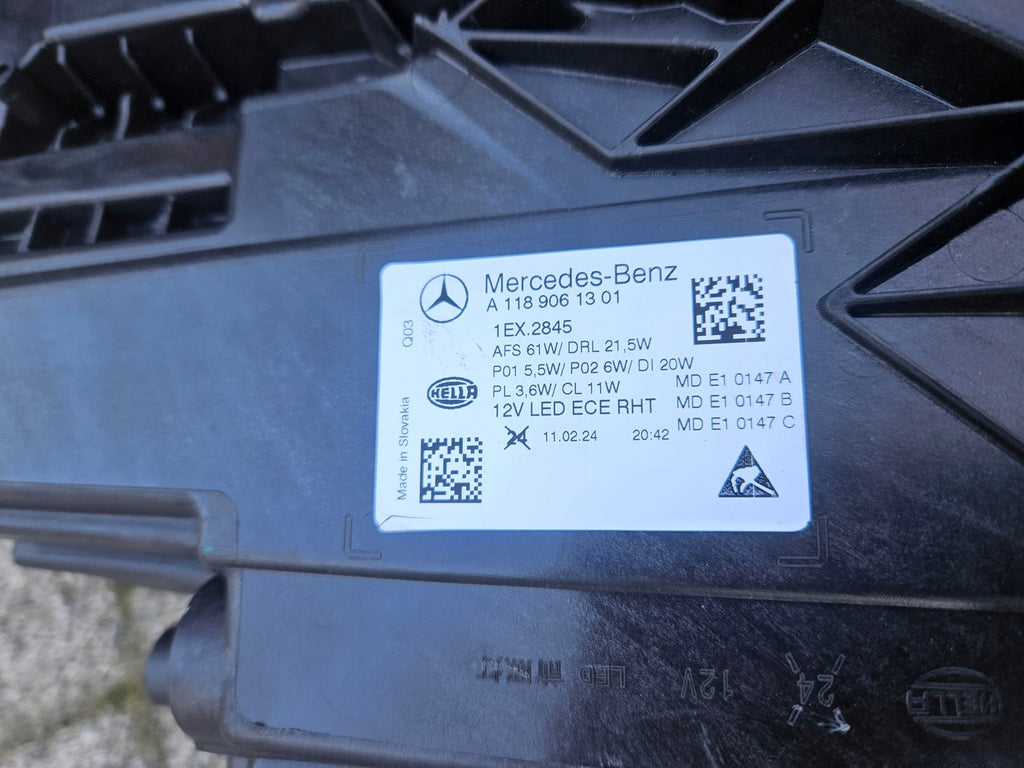 Frontscheinwerfer Mercedes-Benz Cla A1189061301 A1189061401 Ein Satz Headlight SCH8629737023ky