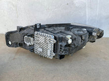 Laden Sie das Bild in den Galerie-Viewer, Frontscheinwerfer BMW F30 F31 8738711 Ein Stück (Rechts oder Links) Headlight