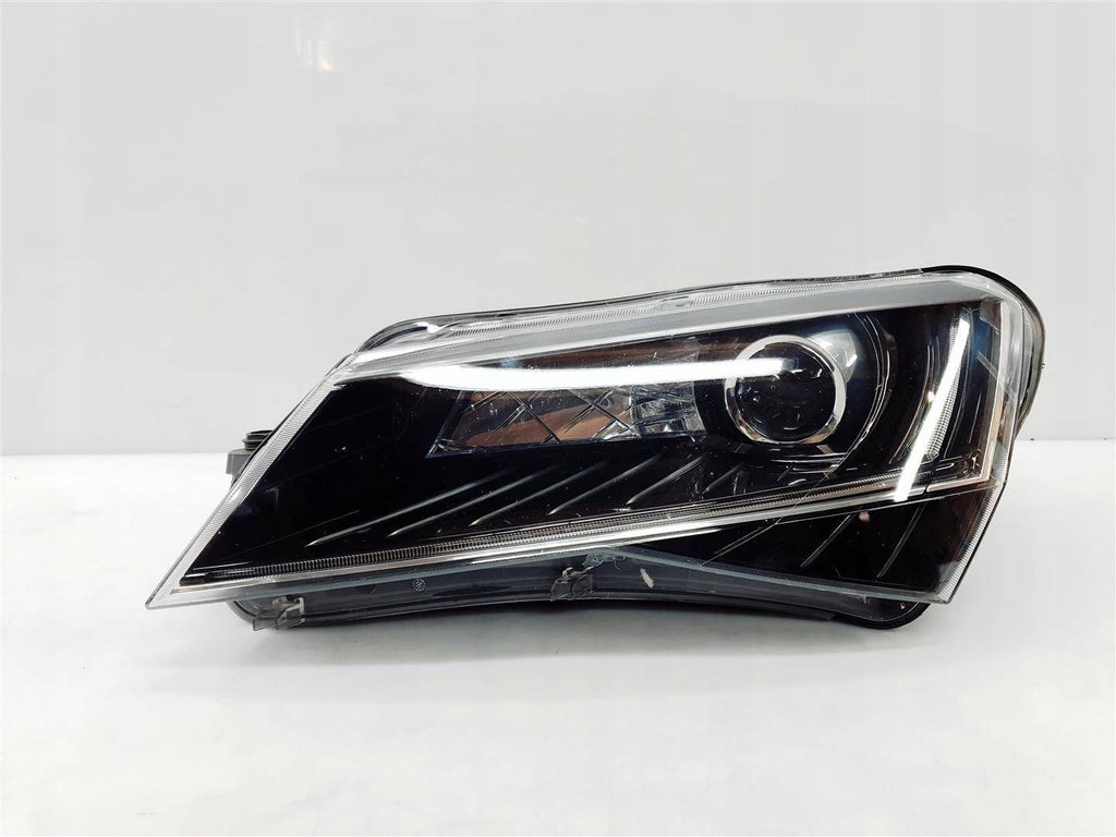 Frontscheinwerfer Skoda Superb III 3V1941015A 1ZS01193921 LED Links Headlight SCH9948130814nu