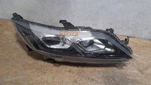 Load image into Gallery viewer, Frontscheinwerfer Mitsubishi Eclipse Cross I W3153R Rechts Headlight SCH2648278345ii