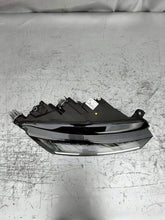 Laden Sie das Bild in den Galerie-Viewer, Frontscheinwerfer Skoda Octavia I 0301118234AB LE18A64195E4941016A Rechts SCH1333116379hr