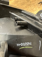Laden Sie das Bild in den Galerie-Viewer, Frontscheinwerfer Mitsubishi I 8301D445 FALSE Scheinwerfer Headlight SCH8905625518ue