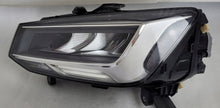 Laden Sie das Bild in den Galerie-Viewer, Frontscheinwerfer Audi Q2 81A941011C Ein Stück (Rechts oder Links) Headlight