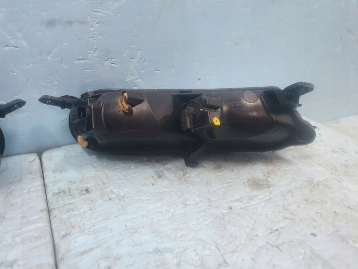 Frontscheinwerfer Citroën C3 III 9820877980 9820878080 Ein Satz Headlight SCH8356200402pl