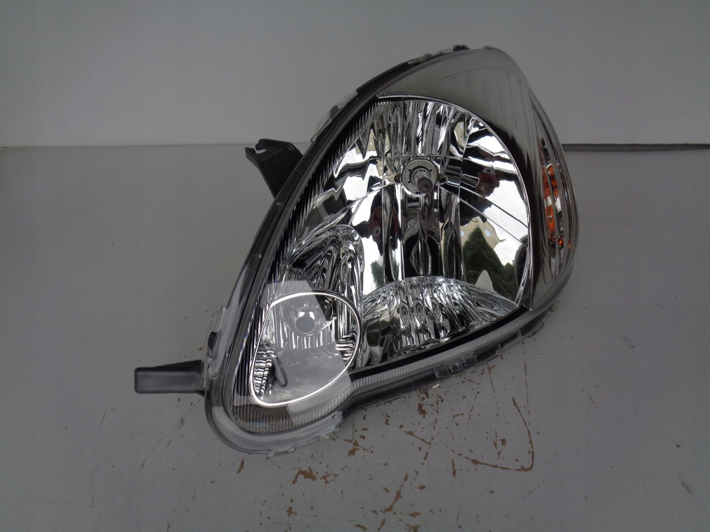 Frontscheinwerfer Toyota Yaris Links Scheinwerfer Headlight SCH4255007379ds