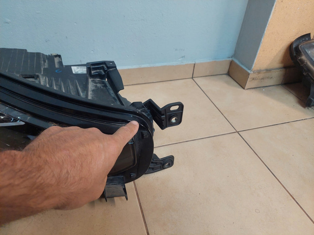 Frontscheinwerfer Citroën C5 Aircross 9816925280 9816925580 LED Ein Satz