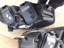 Laden Sie das Bild in den Galerie-Viewer, Frontscheinwerfer Opel Vivaro C 9832837680 9832836480 Xenon Rechts oder Links