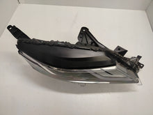 Laden Sie das Bild in den Galerie-Viewer, Frontscheinwerfer Mitsubishi L200 8301D382 Full LED Rechts Headlight SCH2300519061ay