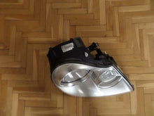 Laden Sie das Bild in den Galerie-Viewer, Frontscheinwerfer Porsche Cayenne 7L5941006 Rechts Scheinwerfer Headlight SCH8442400075fk