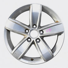 Load image into Gallery viewer, 1x Alufelge 16 Zoll 6.0&quot; 5x112 43ET Glanz Silber 2GA601025Q, 2GA071496A VW T-Roc