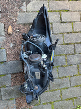 Laden Sie das Bild in den Galerie-Viewer, Frontscheinwerfer Toyota Auris Xenon Ein Stück (Rechts oder Links) Headlight SCH2719323082js