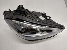 Laden Sie das Bild in den Galerie-Viewer, Frontscheinwerfer Mercedes-Benz W206 A2069067003 Rechts Scheinwerfer Headlight SCH1926949790vy