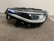 Laden Sie das Bild in den Galerie-Viewer, Frontscheinwerfer VW Id.5 Id.4 11B941035M LED Links Scheinwerfer Headlight