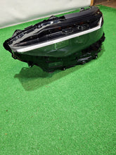 Laden Sie das Bild in den Galerie-Viewer, Frontscheinwerfer Toyota I Ein Stück (Rechts oder Links) Scheinwerfer Headlight SCH2959252390ve
