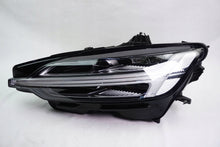 Load image into Gallery viewer, Frontscheinwerfer Volvo V60 II Links Scheinwerfer Headlight SCH7432452685ak