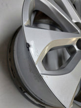 Laden Sie das Bild in den Galerie-Viewer, 1x Alufelge 16 Zoll 6.5&quot; 4x100 44ET Glanz Silber 403005287 Renault Megane Clio