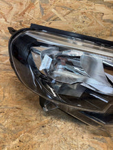 Laden Sie das Bild in den Galerie-Viewer, Frontscheinwerfer Peugeot Expert 9808572580 Rechts Scheinwerfer Headlight SCH4293598521rg