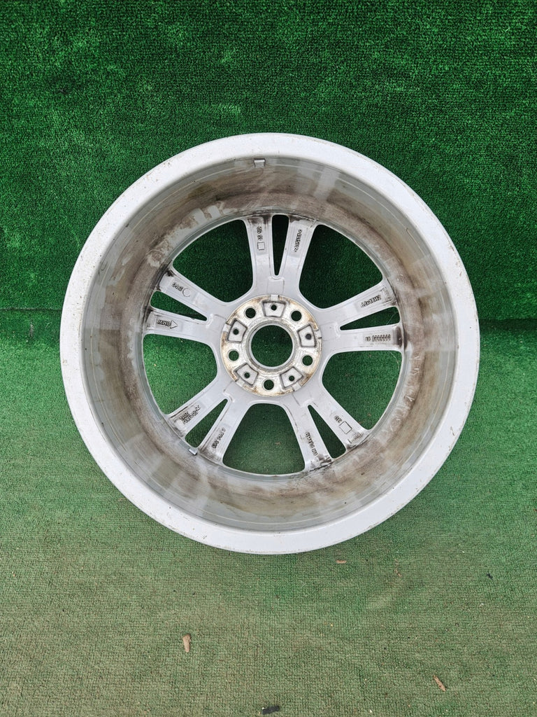1x Alufelge 18 Zoll 8.0" 5x120 52ET 6796213 BMW F22 1 F21 F23 X1 E84 Rim Wheel FEL6434393524nz