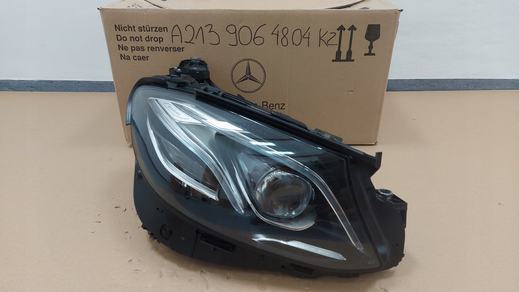 Frontscheinwerfer Mercedes-Benz W213 A2139064804 Rechts Scheinwerfer Headlight SCH6504668130yb