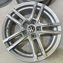 Laden Sie das Bild in den Galerie-Viewer, 4x Alufelge 16 Zoll 6.5" 5x112 22ET Silber Rim Wheel FEL9794926881wj
