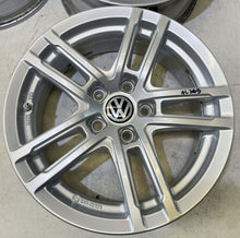 Laden Sie das Bild in den Galerie-Viewer, 4x Alufelge 16 Zoll 6.5" 5x112 22ET Silber Rim Wheel FEL9794926881wj