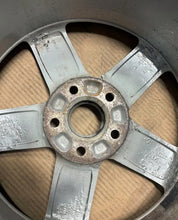 Load image into Gallery viewer, 1x Alufelge 17 Zoll 7.0" 5x112 46ET Glanz Silber 8K0071497 Audi Rim Wheel FEL2238702622nq