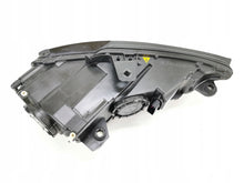 Laden Sie das Bild in den Galerie-Viewer, Frontscheinwerfer Audi A3 8V0941005 Bi-Xenon Links Scheinwerfer Headlight