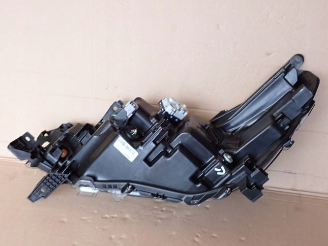 Frontscheinwerfer Toyota Hilux VIII 81110-YP431 Full LED Rechts Headlight SCH8288356034dd