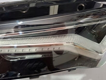 Laden Sie das Bild in den Galerie-Viewer, Frontscheinwerfer Seat Ateca 576941031B LED Links Scheinwerfer Headlight