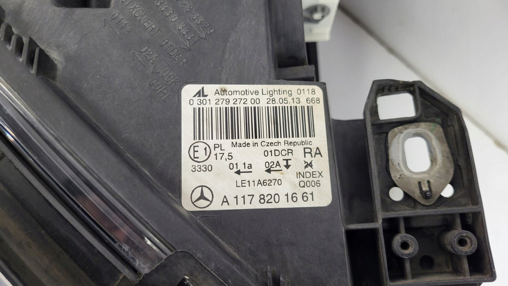 Frontscheinwerfer Mercedes-Benz Cla A1178201661 Xenon Rechts Headlight SCH8364195657ds