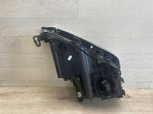 Laden Sie das Bild in den Galerie-Viewer, Frontscheinwerfer Seat Tarraco 5FJ941007J LED Links Scheinwerfer Headlight