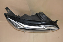 Laden Sie das Bild in den Galerie-Viewer, Frontscheinwerfer Dacia Sandero III Logan Jogger 260106343R Rechts Headlight