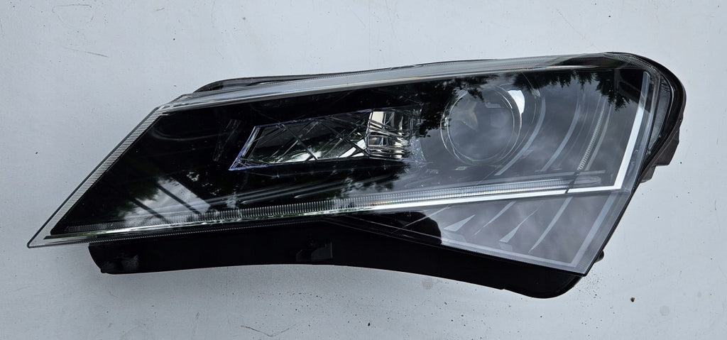 Frontscheinwerfer Skoda Superb III 3V1941015A Xenon Links Scheinwerfer Headlight SCH8543889195gh