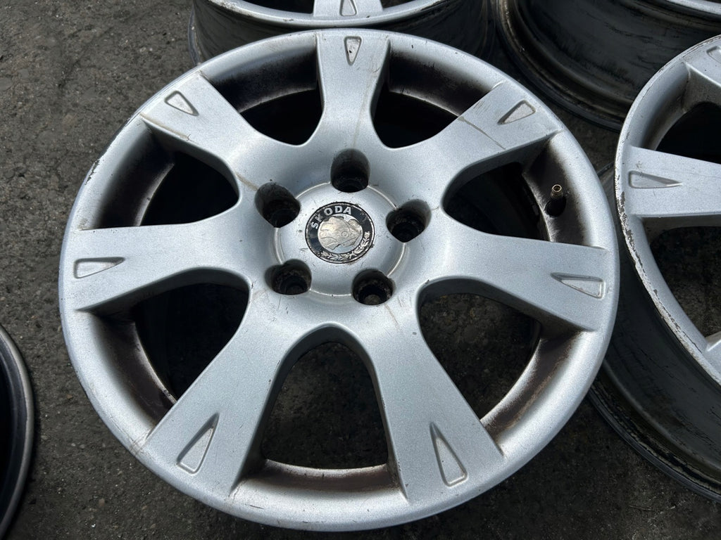 4x Alufelge 16 Zoll 6.5" 5x112 50ET Glanz Silber 1Z0601025A Skoda Octavia Ii FEL6425305814xr