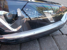 Load image into Gallery viewer, Frontscheinwerfer VW Golf Sportsvan 517941032B Xenon Rechts Headlight SCH7318400182js