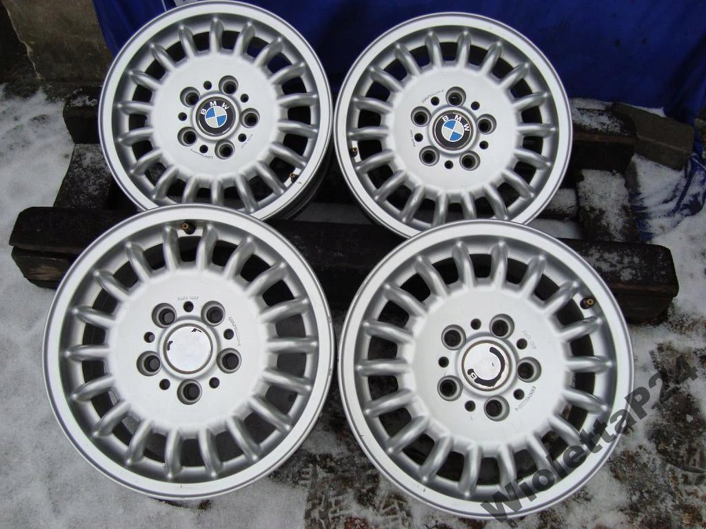 1x Alufelge 15 Zoll 7.0" 5x120 47ET BMW 1 Rim Wheel