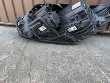 Laden Sie das Bild in den Galerie-Viewer, Frontscheinwerfer Kia Ceed J792111020 LED Rechts Scheinwerfer Headlight