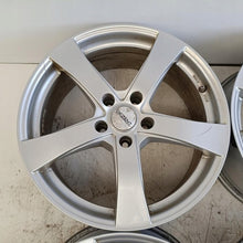 Load image into Gallery viewer, 4x Alufelge 18 Zoll 8.0" 5x114.3 45ET Glanz Silber Toyota Avalon Rim Wheel FEL1053594722wi