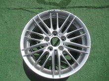 Laden Sie das Bild in den Galerie-Viewer, 1x Alufelge 17 Zoll 8.0" 5x120 53ET Glanz Silber 7846783 BMW 2 F22 1 F21 F20 FEL1766464324mc