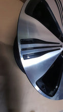 Laden Sie das Bild in den Galerie-Viewer, 1x Alufelge 18 Zoll 7.5" 5x112 A2434010100 Mercedes-Benz Eqa Eqb Rim Wheel FEL7553136305rp