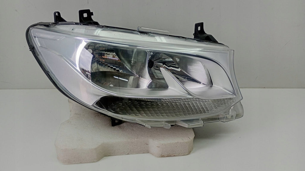 Frontscheinwerfer Mercedes-Benz Sprinter A9109060100 Rechts Headlight SCH9550479613pa
