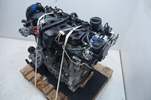 Load image into Gallery viewer, Motor Volvo S40 II C70 D5244T8 2.4 132kW Diesel Engine Unkomplett MOT7005584649eb