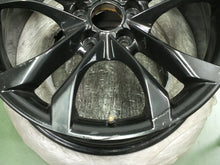 Laden Sie das Bild in den Galerie-Viewer, 1x Alufelge 18 Zoll 8.5&quot; 5x112 29ET Glanz Silber 8T0601025G Audi Rim Wheel