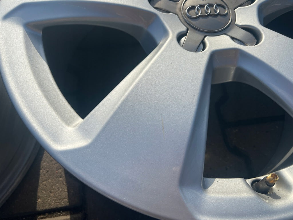 4x Alufelge 17 Zoll 6.5" 5x112 Glanz Silber 8V0601025AD Audi A3 Q3 Rim Wheel FEL2659463407kp