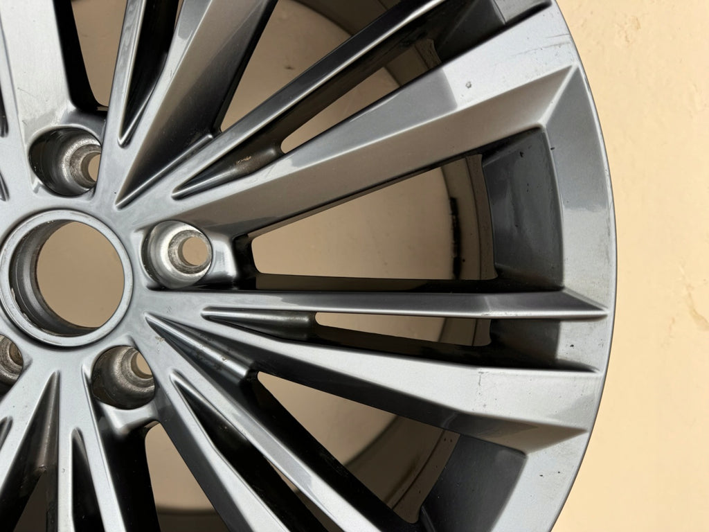 1x Alufelge 18 Zoll 8.0" 5x112 44ET Glanz Silber 3G0601035 VW Passat B8 FEL1297597430pf